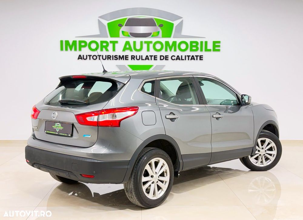 Nissan Qashqai 1.5 DCI N-Connecta - 12