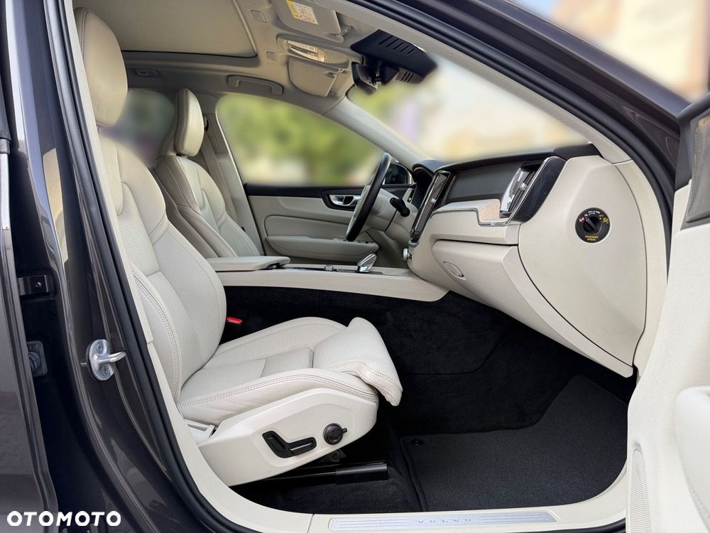 Volvo XC 60 - 28