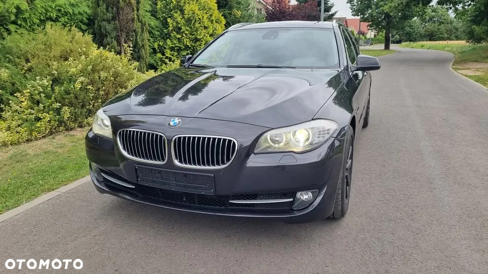 BMW Seria 5 525d - 2