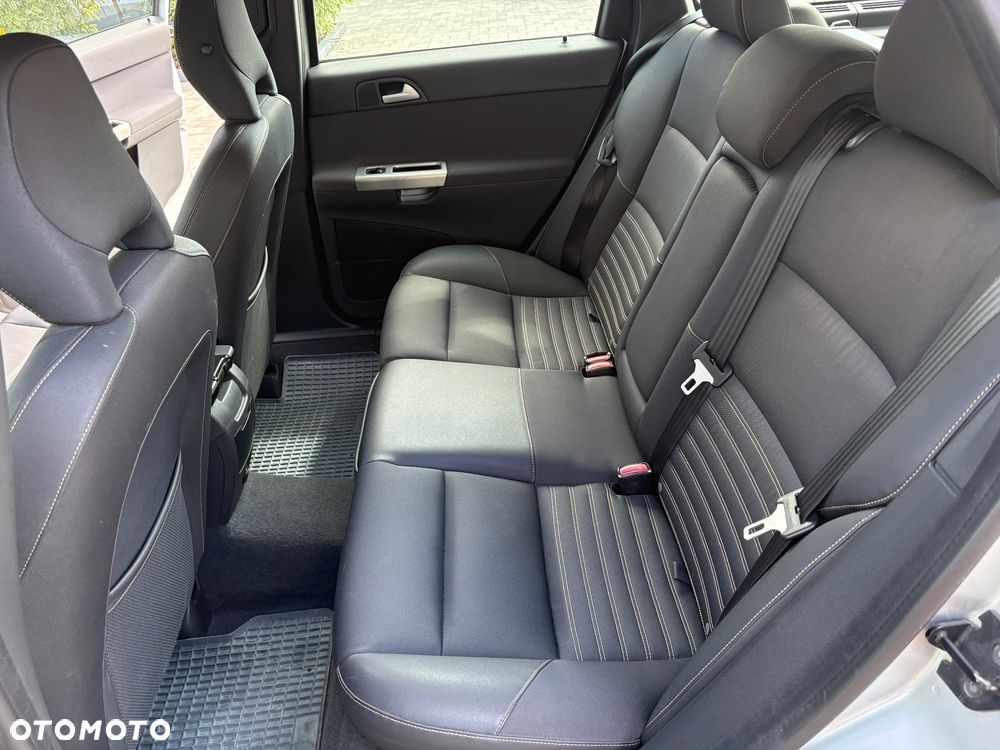 Volvo V50 1.6D - 12