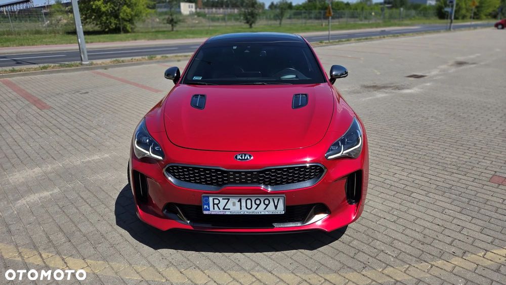Kia Stinger - 3