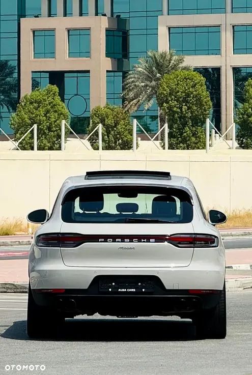 Porsche Macan - 4