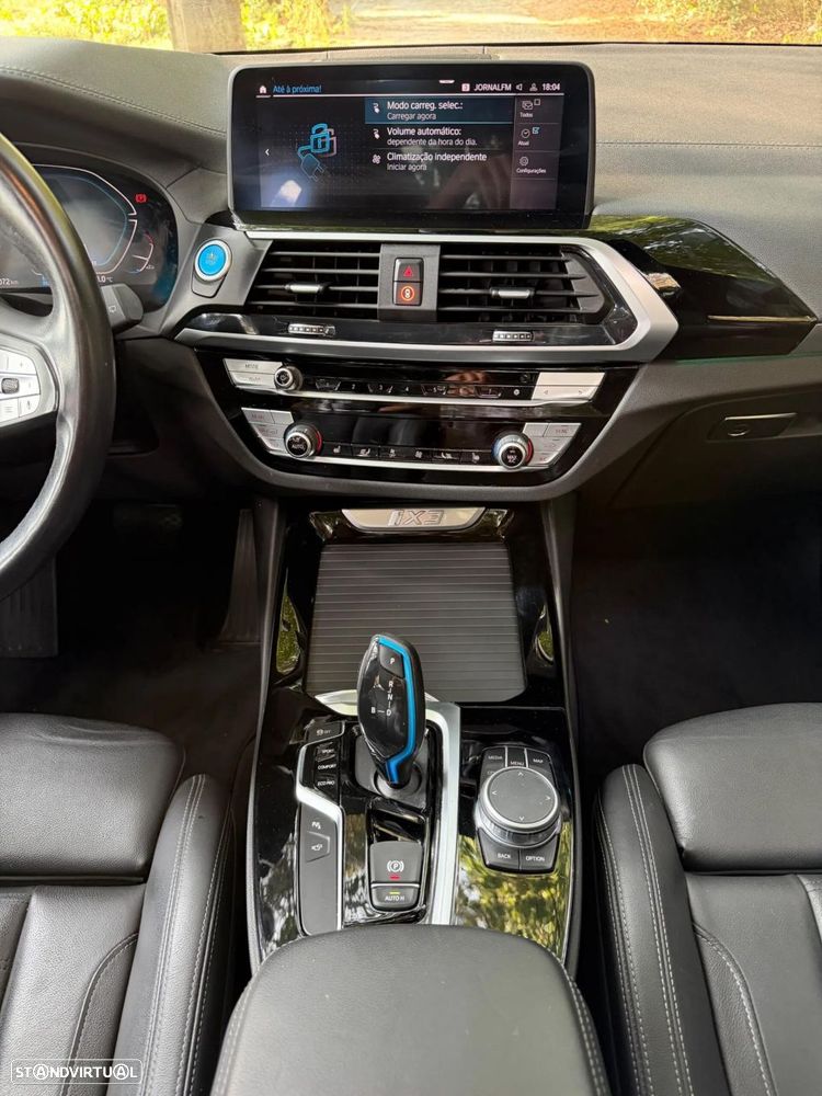 BMW iX3 M Sport Impressive - 28