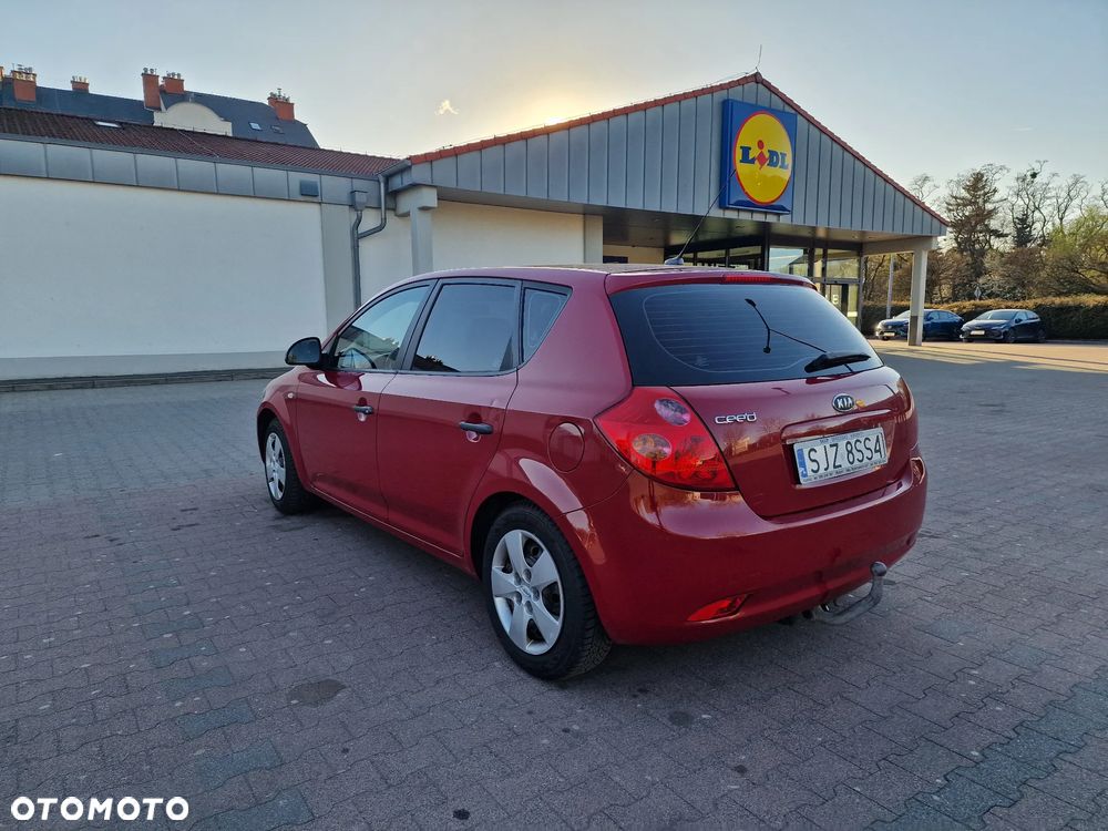 Kia Ceed 1.4 CVVT LX Basis - 3
