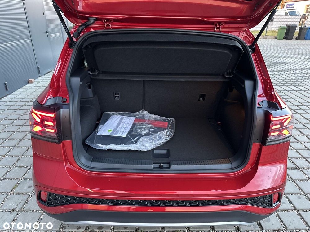 Volkswagen T-Cross - 17