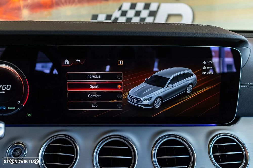 Mercedes-Benz E 220 d AMG Line 7L - 19