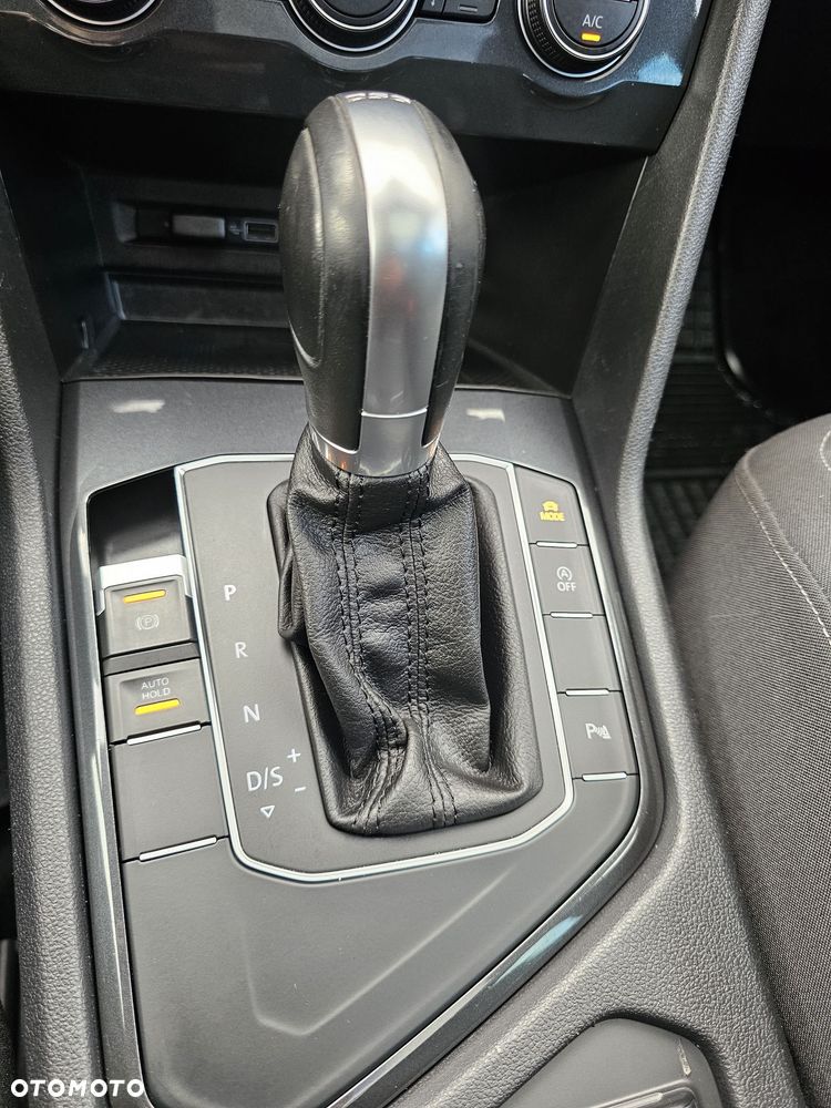 Volkswagen Tiguan - 15