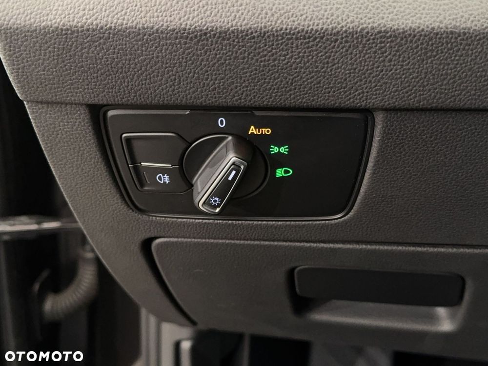 Volkswagen Passat Variant - 25