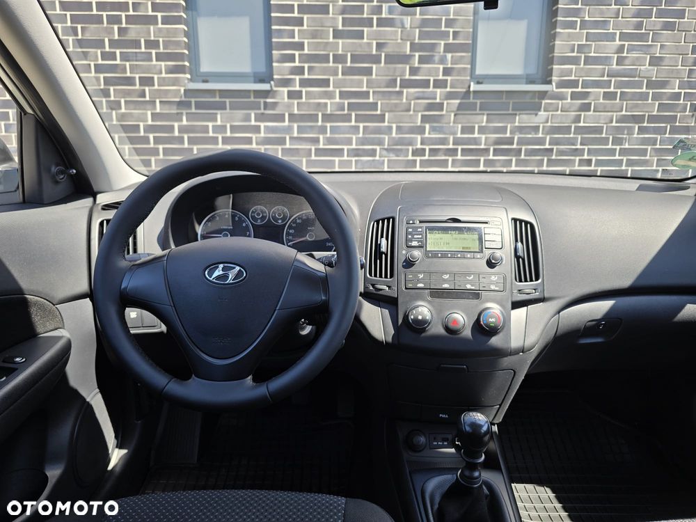 Hyundai i30 i30cw 1.4 Edition Plus - 27