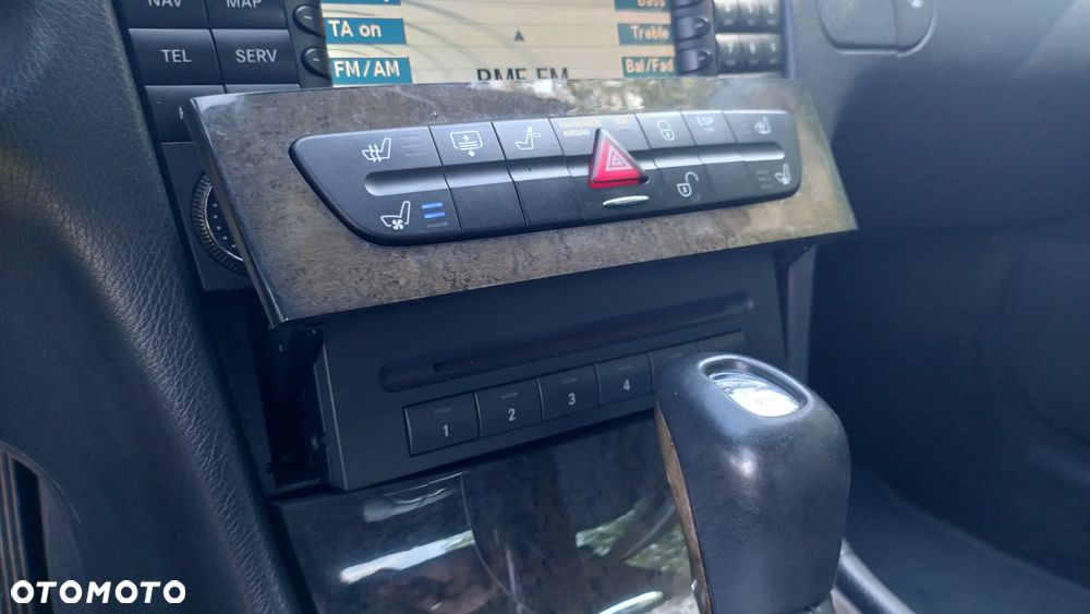 Mercedes-Benz Klasa E 320 CDI Avantgarde - 38