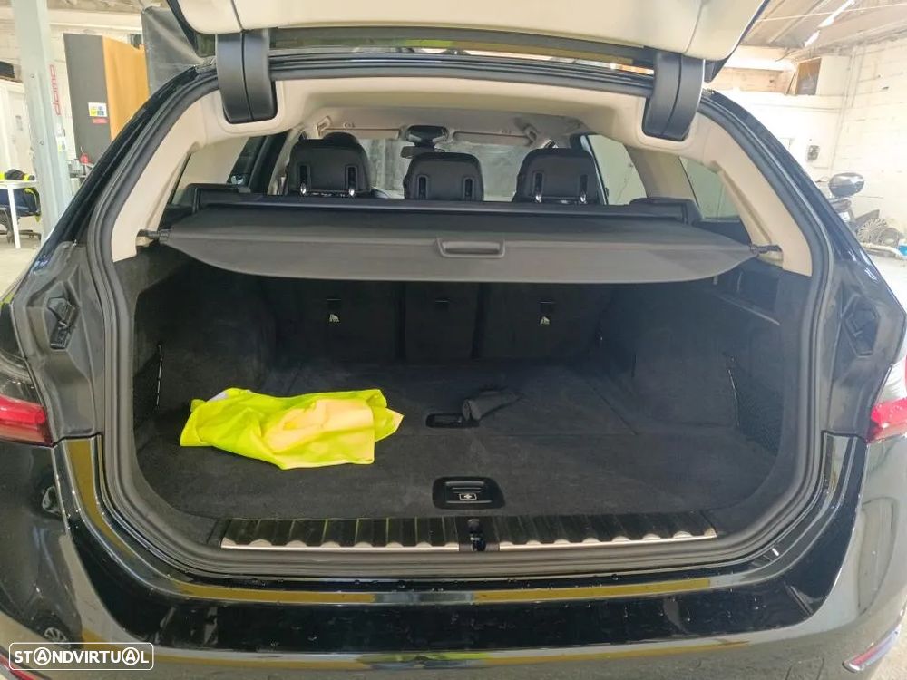BMW 320 d Touring Auto - 10