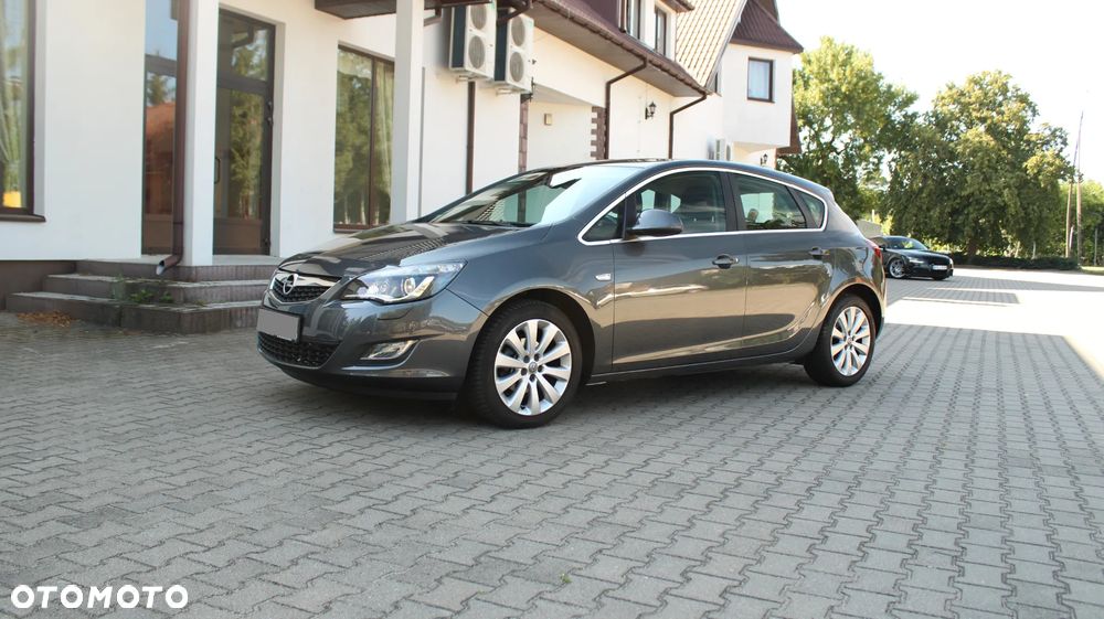 Opel Astra 1.4 Turbo Cosmo - 8