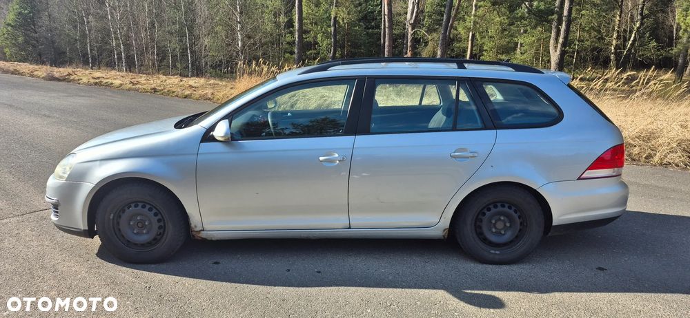 Volkswagen Golf 1.6 Comfortline - 4