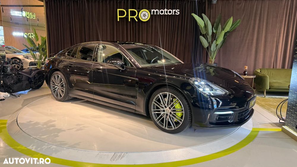 Porsche Panamera 4 - 3