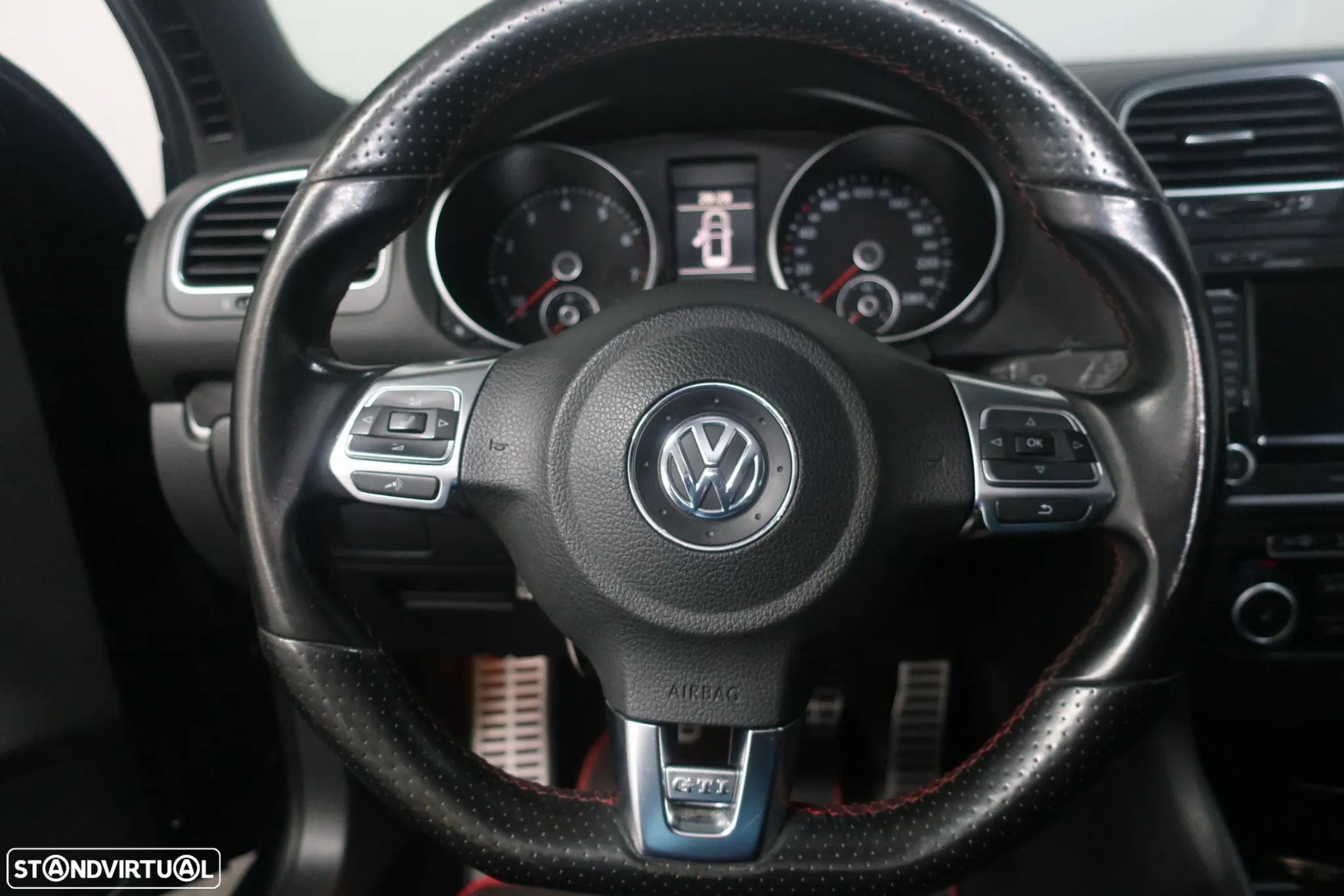 VW Golf 2.0 GTI - 18