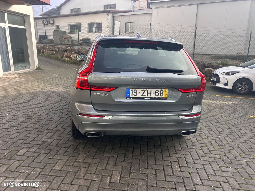 Volvo XC 60 2.0 T8 PHEV R-Design AWD - 4