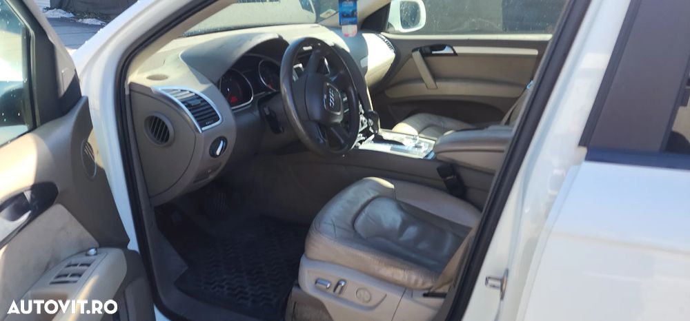 Audi Q7 3.0 TDI Quattro Tip - 9