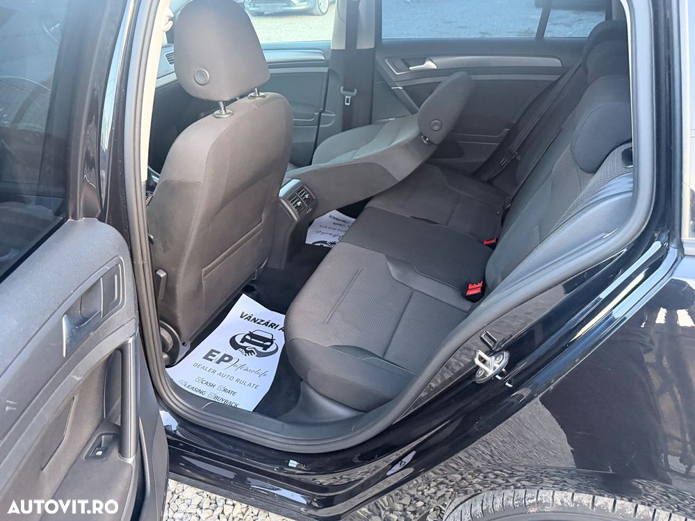 Volkswagen Golf 1.6 TDI BlueMotion Technology Cup - 22