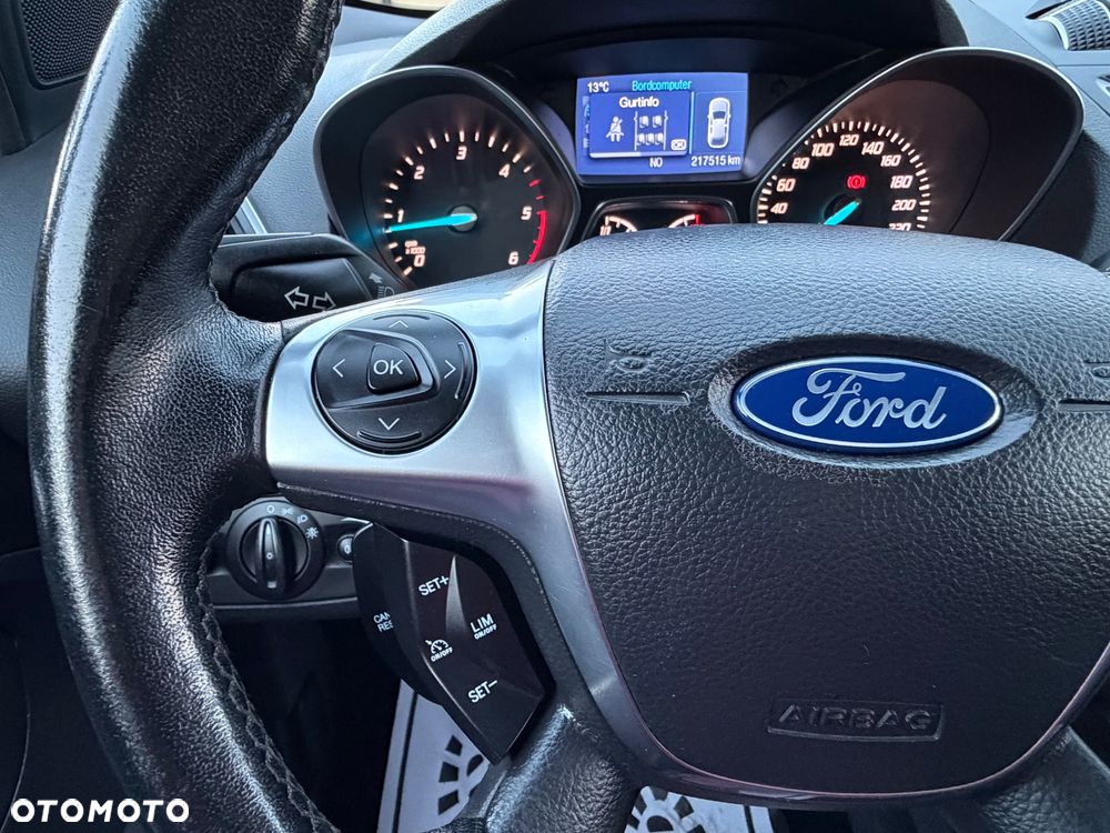 Ford Kuga 2.0 TDCi 2x4 Titanium - 23