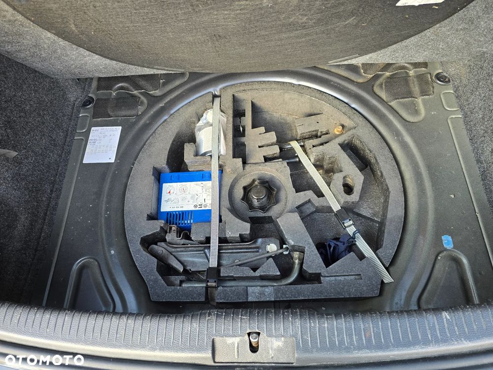 Volkswagen Golf - 20