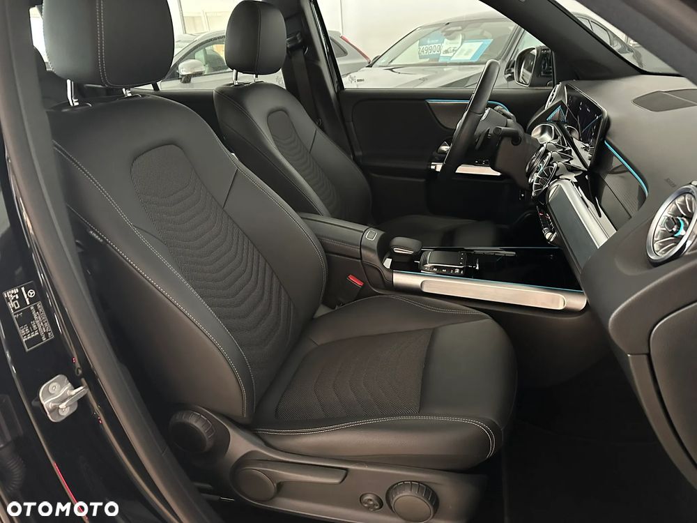 Mercedes-Benz EQB 300 66.5kWh 4-Matic Progressive - 12