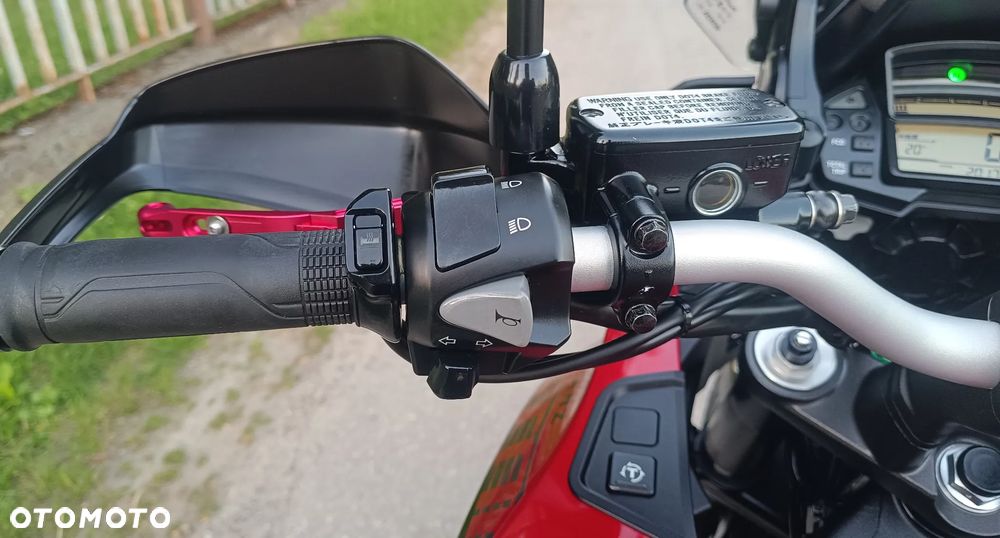 Honda VFR - 24