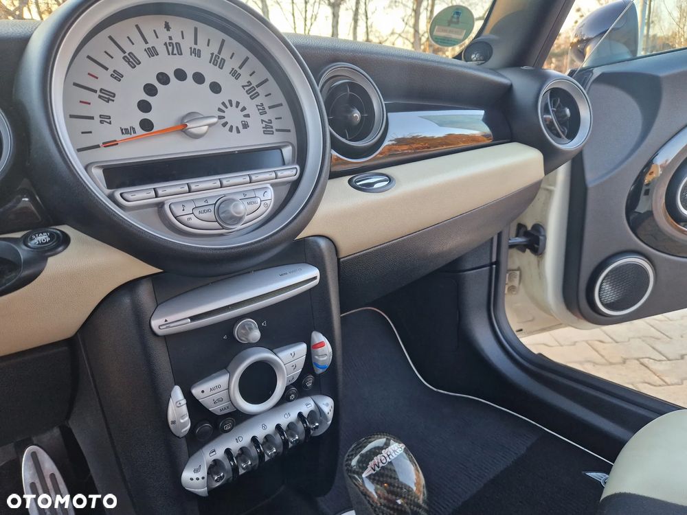 MINI Cooper S 50 Mayfair - 23