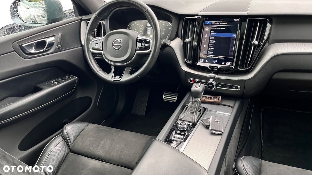 Volvo XC 60 T6 GPF AWD R-Design - 34