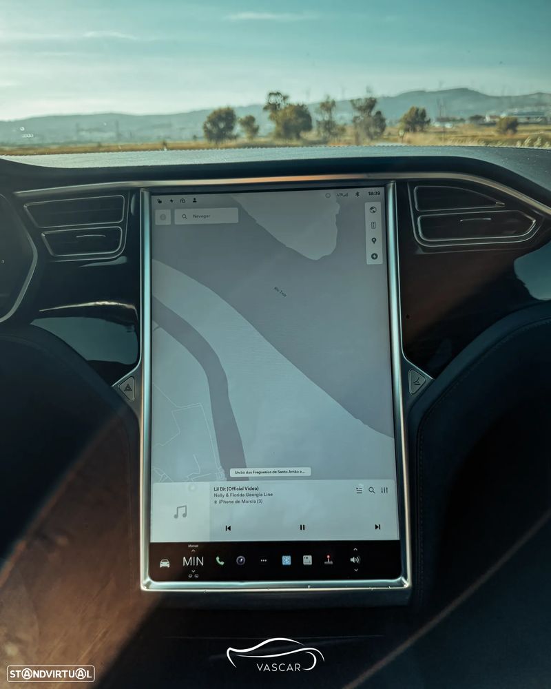 Tesla Model X 100D AWD - 15
