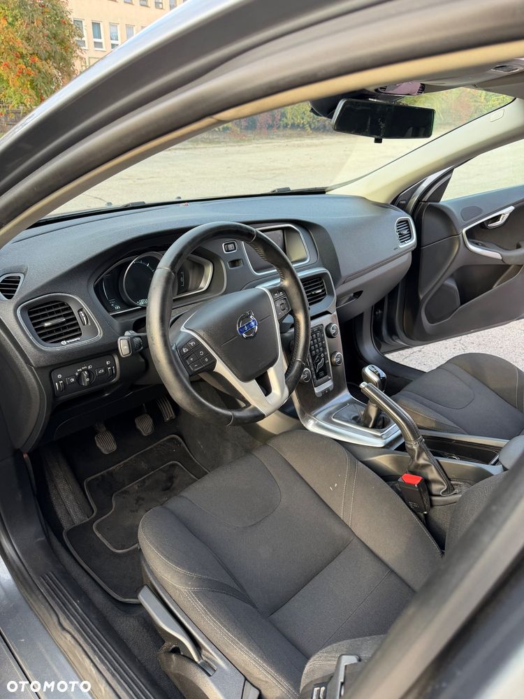 Volvo V40 - 15
