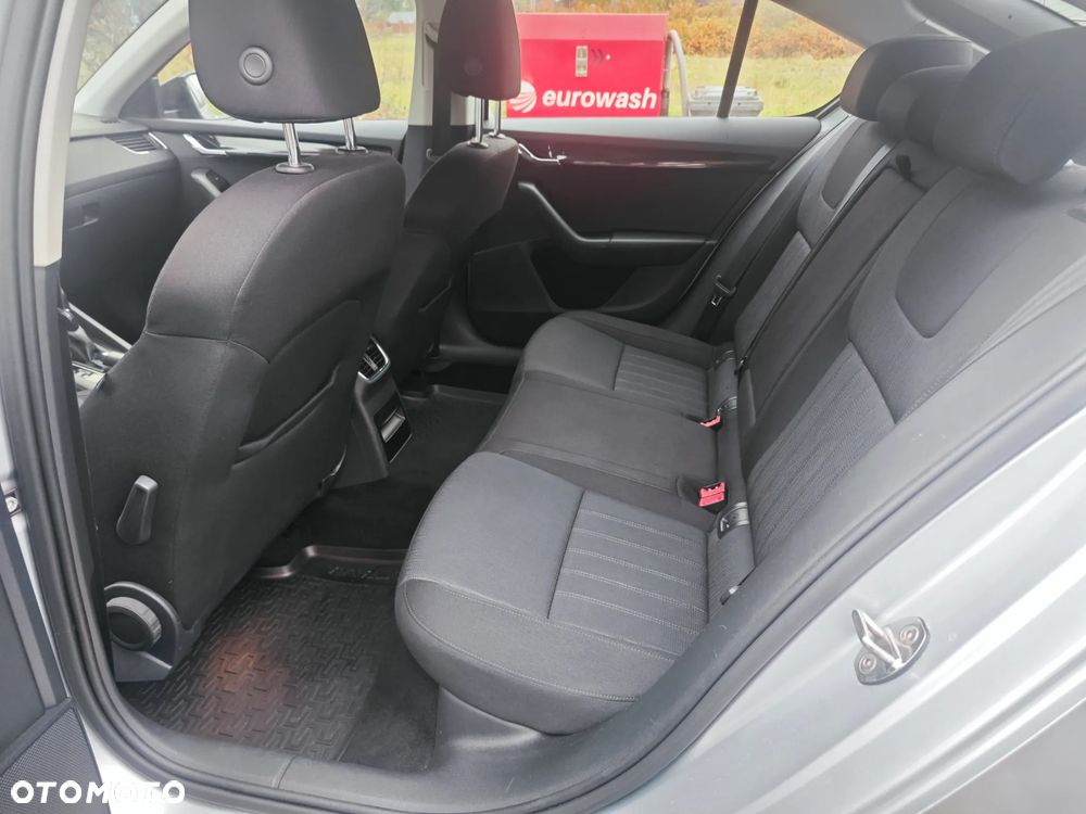 Skoda Octavia 2.0 TSI 4x4 Style DSG - 16