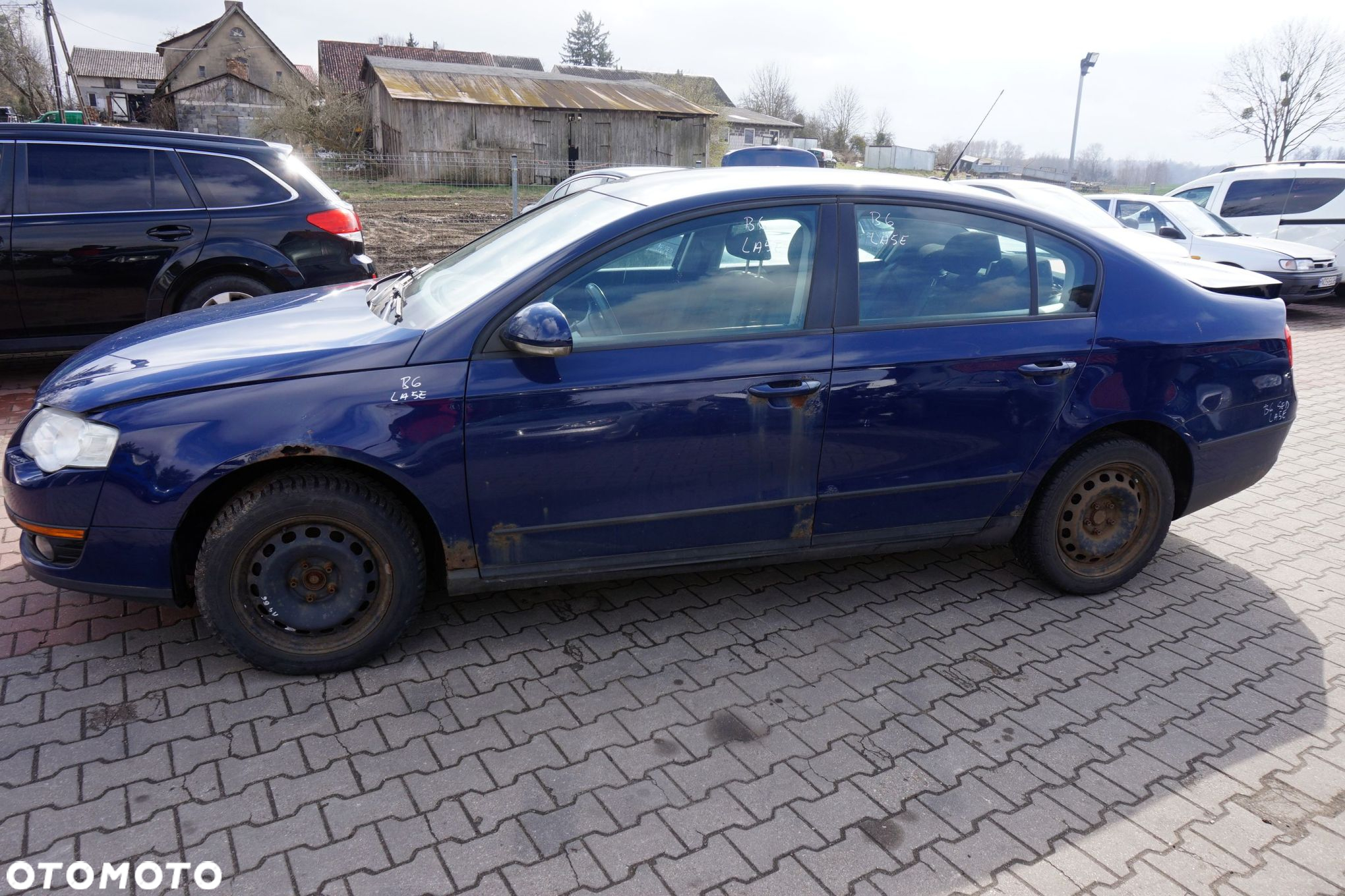 VOLKSWAGEN PASSAT B6 SEDAN 2009 LA5E 1.8 TSI BZB 160KM KVT GRANATOWY na części - 2