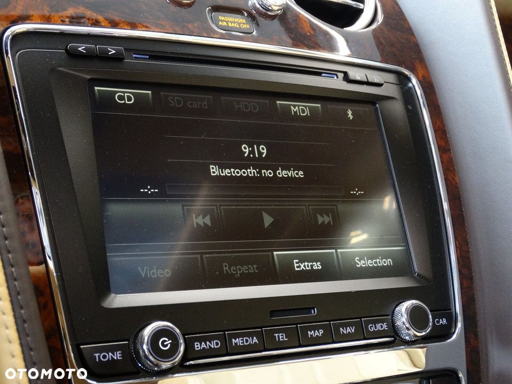 Bentley Flying Spur - 18