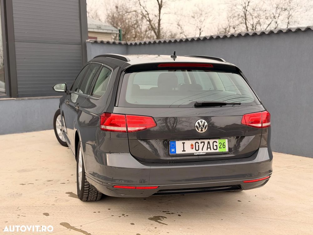 Volkswagen Passat 2.0 TDI DSG Comfortline - 4