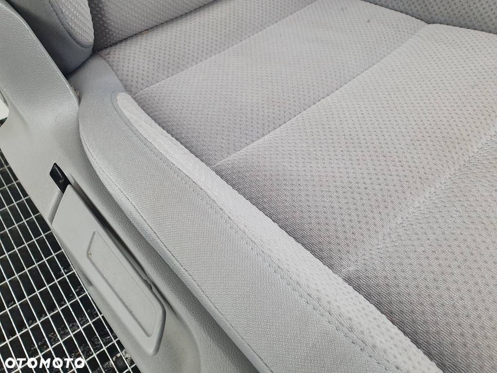 FOTEL PRAWY PRZÓD PASAŻERA GRZANY VW GOLF V 5D HB KOMBI JASNY EU AIRBAG - 2