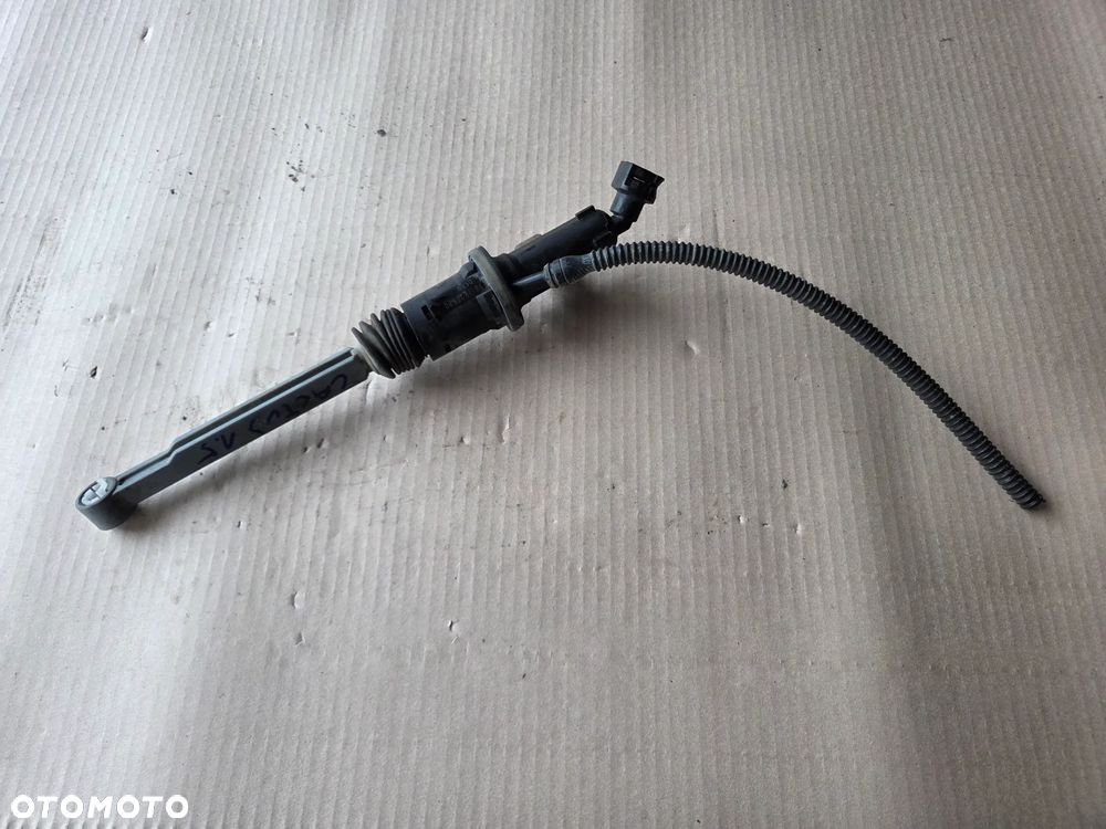 Pompa sprzęgła wysprzęglik Citroen C4 Cactus LIFT 1.5 BLUEHDI - 1