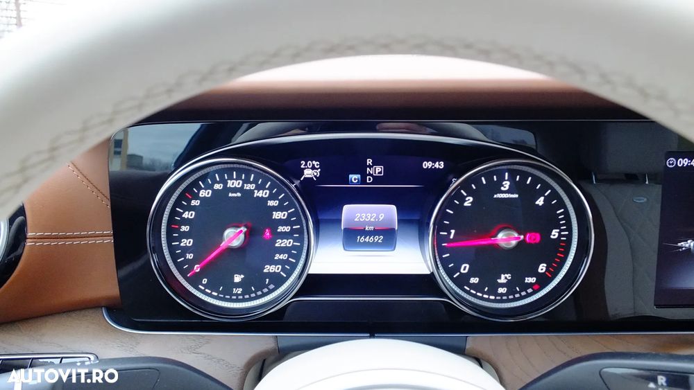 Mercedes-Benz E 220 d 9G-TRONIC Exclusive - 10