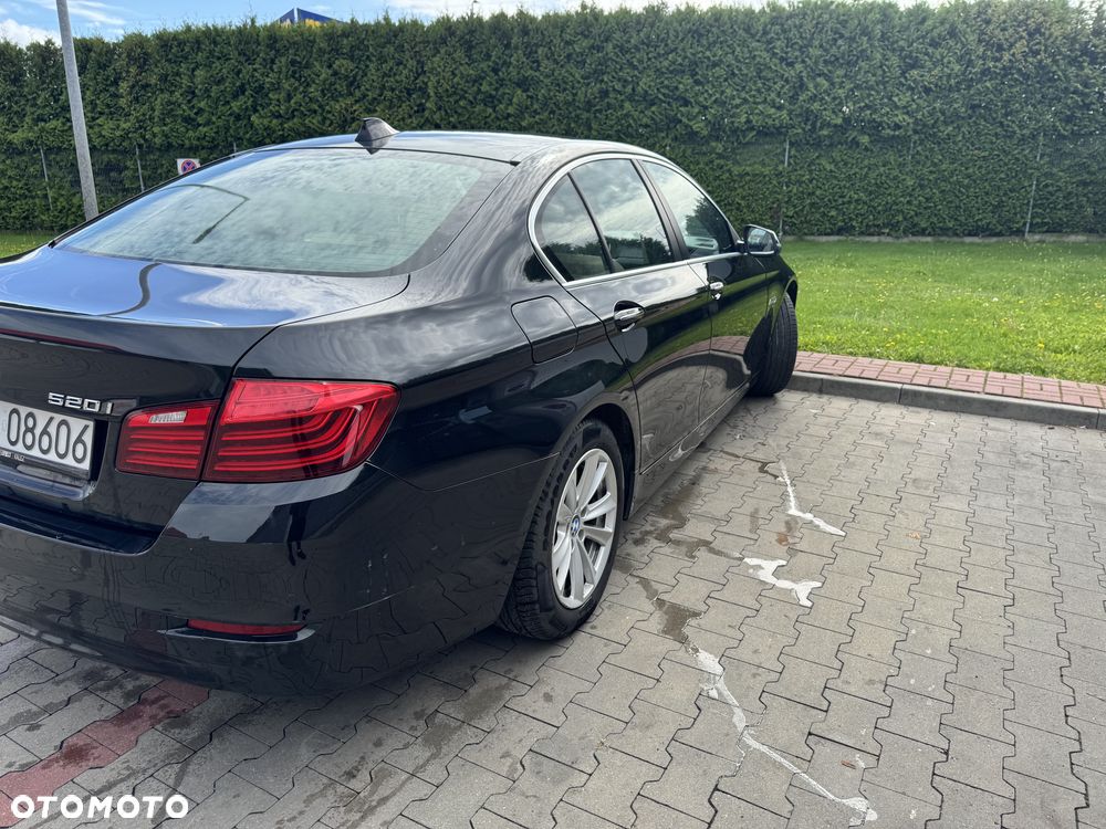 BMW Seria 5 520i Luxury Line - 6