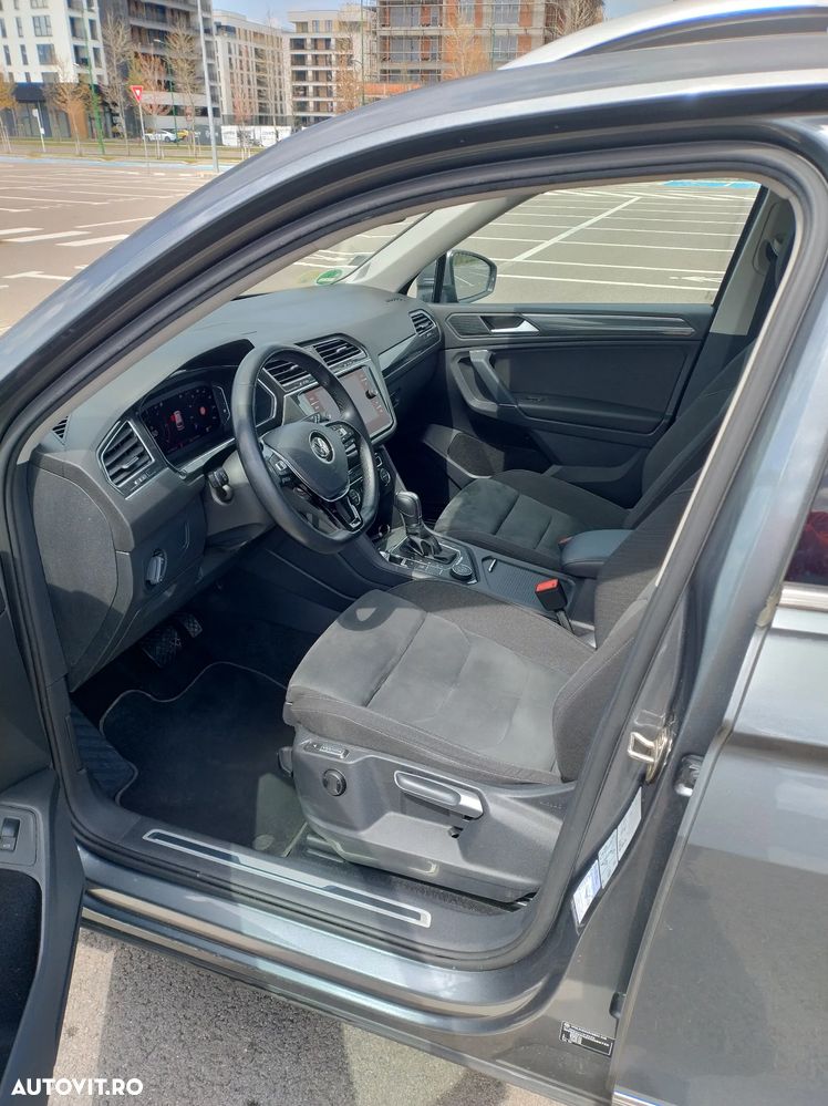Volkswagen Tiguan 2.0 TDI DPF DSG 4Mot Comfortline - 9