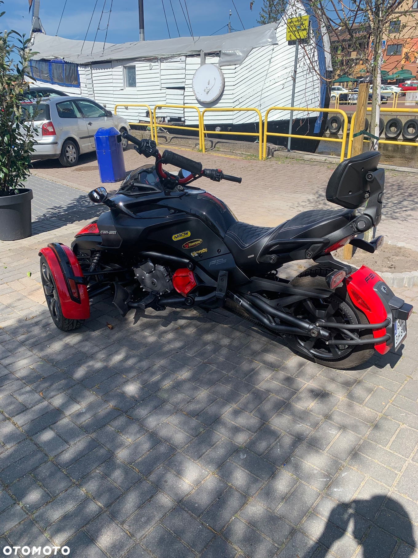 Can-Am Spyder - 20