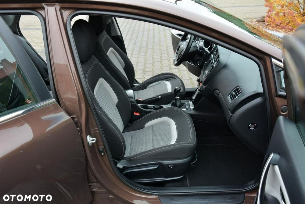 Kia Ceed 1.6 GDI Platinum Edition - 17
