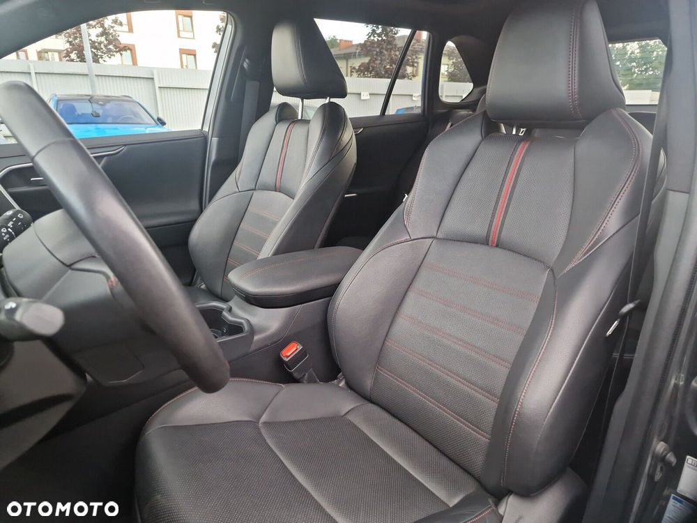 Toyota RAV4 - 12