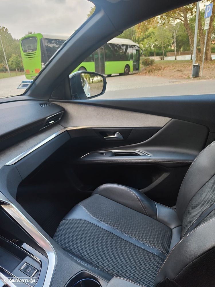 Peugeot 3008 1.5 BlueHDi GT Pack EAT8 - 27