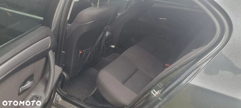 BMW Seria 5 520d - 11