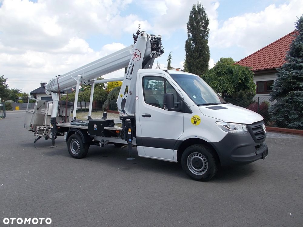 Mercedes-Benz Sprinter - 21