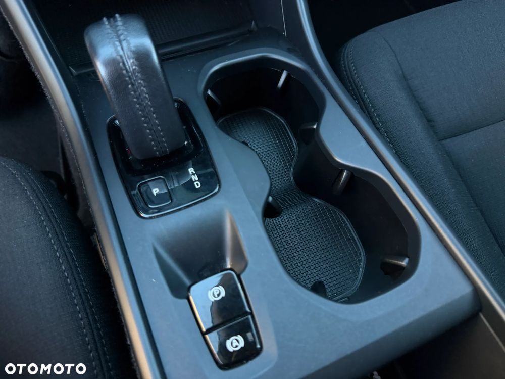 Volvo XC 40 T3 Momentum - 23