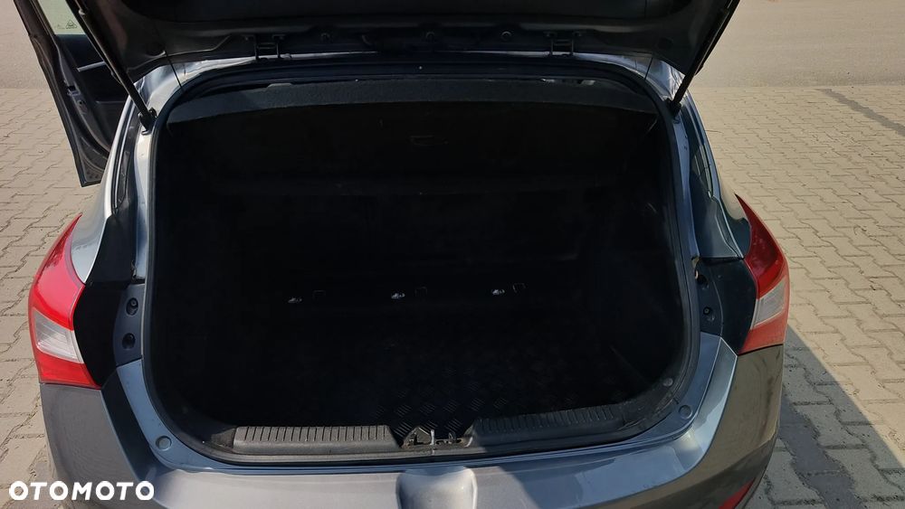 Hyundai i30 1.6 GDI BlueDrive Run - 17