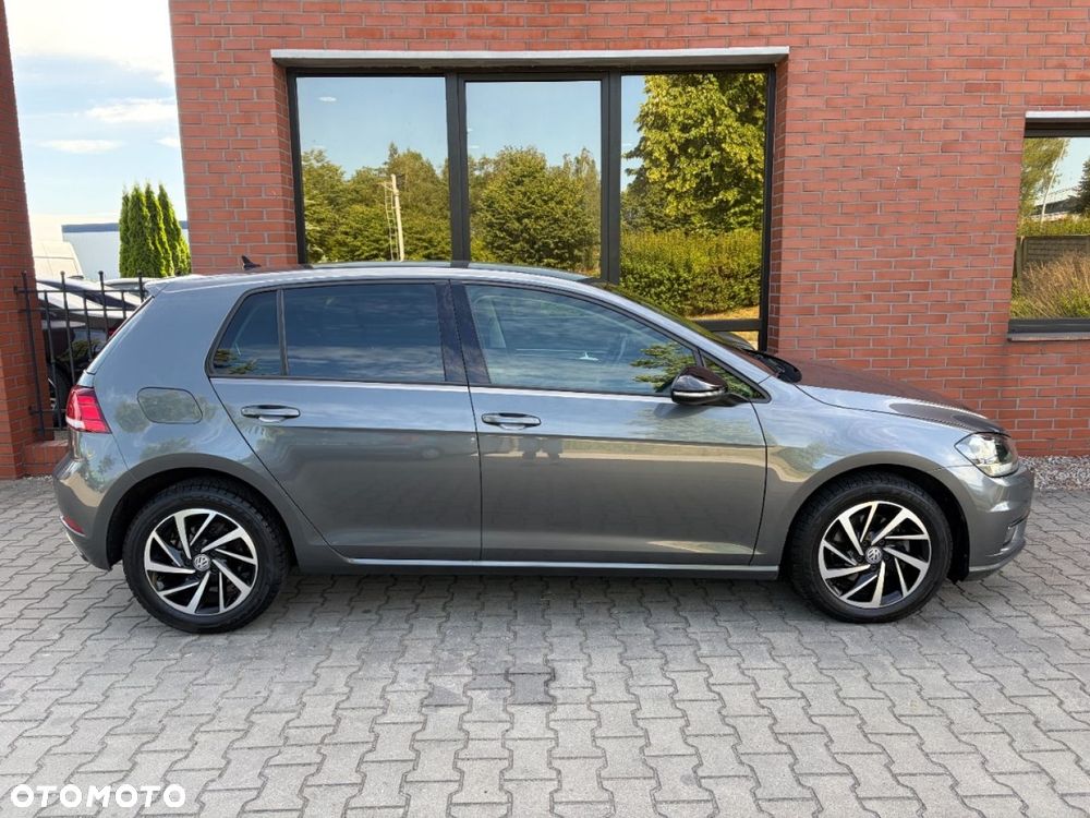 Volkswagen Golf 1.6 TDI SCR Comfortline - 29