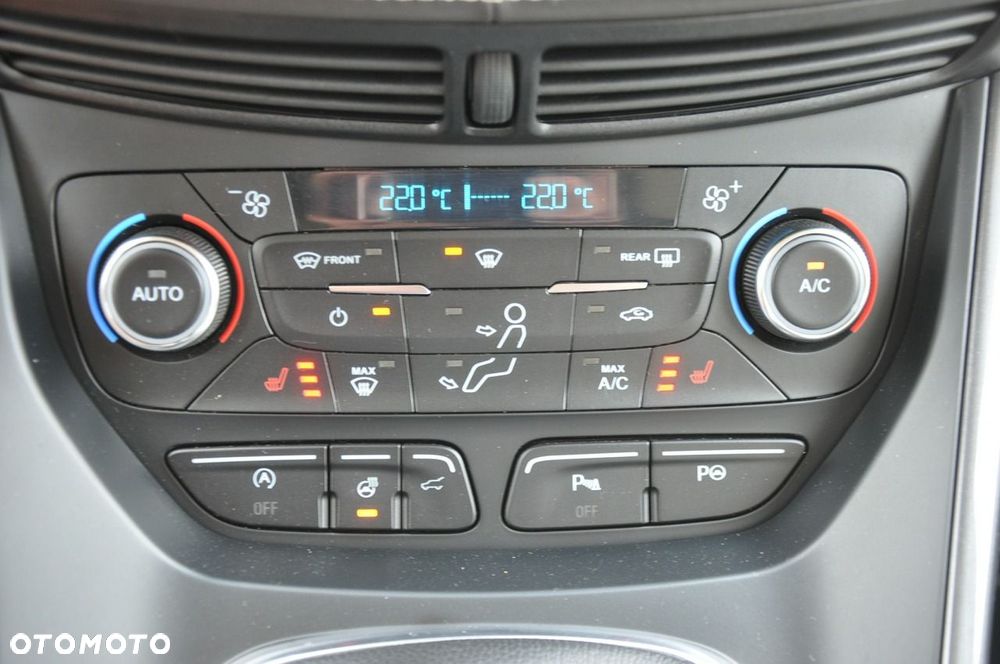Ford Kuga 1.5 EcoBoost 2x4 Vignale - 19