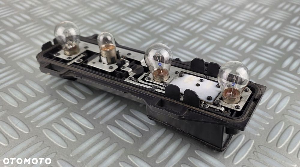 89026938 wkład lampy prawy tył PEUGEOT 307 SW KOMBI 2001-2005 PRZEDLIFT EU - 2